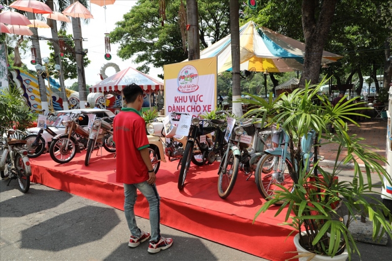 man nhan voi loat xe co quy hiem nhat viet nam tai ngay hoi xe co