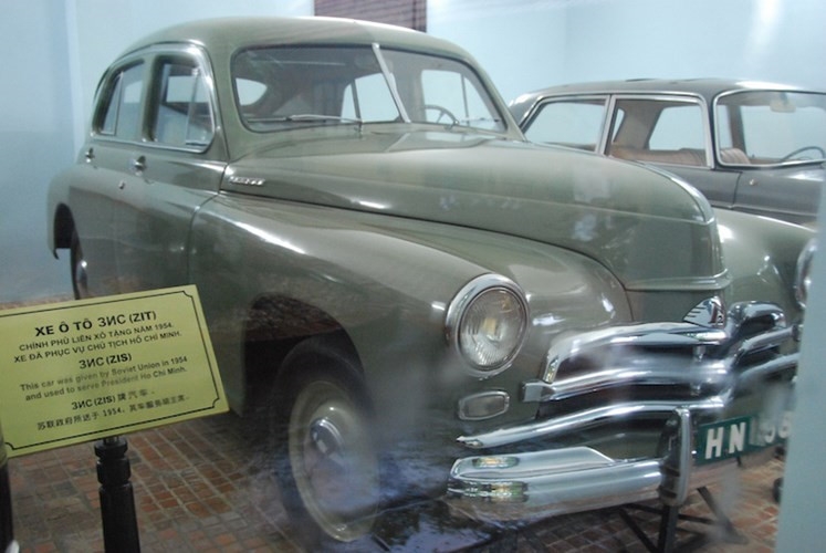 nhung mau o to vao sinh ra tu cung chu tich ho chi minh