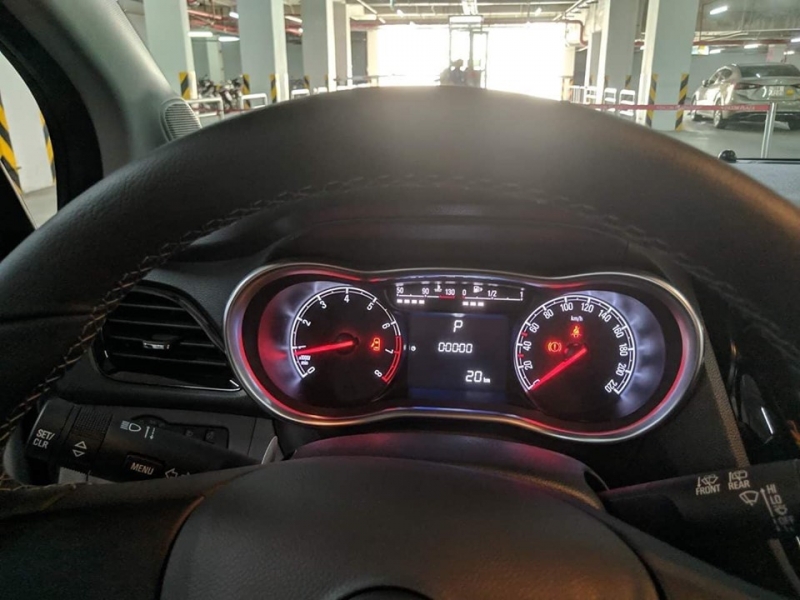 lo dien hinh anh thuc te cua vinfast fadil