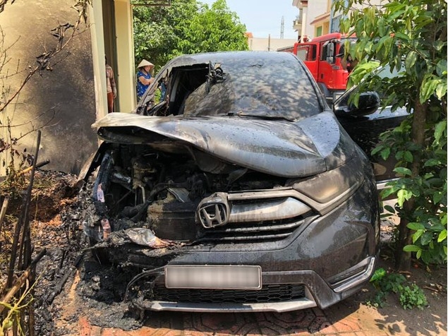 Hết gỉ sét, bốc cháy, Honda CR-V lại bị tố lỗi chân phanh