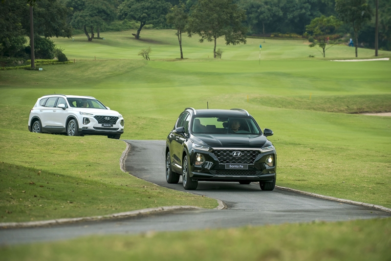Giá Hyundai Kona, Grand i10 giảm gần 30 triệu đồng