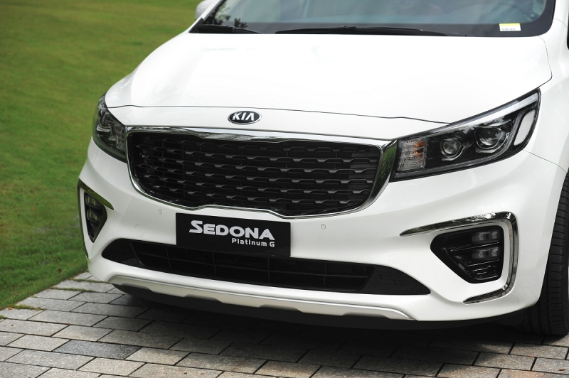 kia sedona 2019 gia tu 113 ty dong