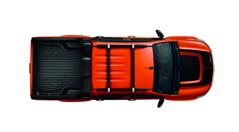 100 con bao chevrolet colorado storm ve viet nam gia 819 trieu dong