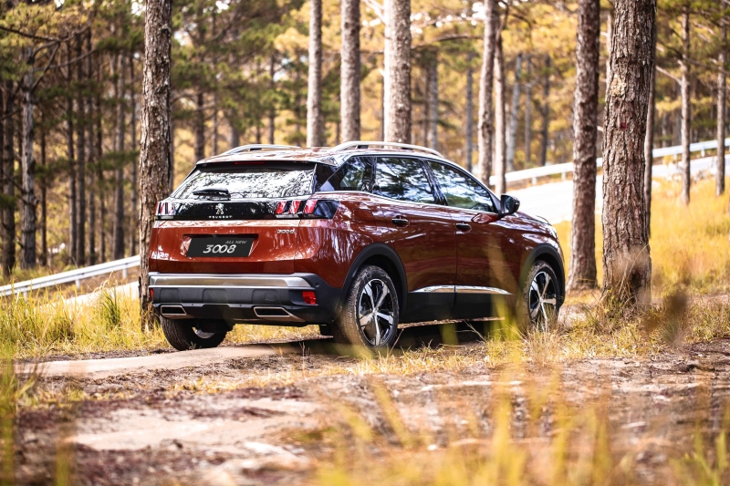 peugeot ram ro uu dai cho khach mua xe trong thang 10