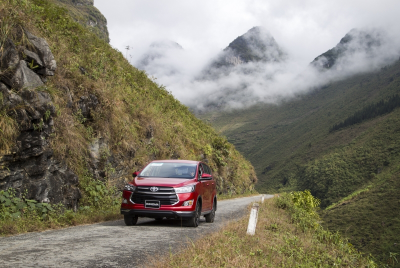 Tháng 9, Toyota Camry tăng trưởng vượt mặt Vios thang 9 toyota camry tang truong vuot mat vios