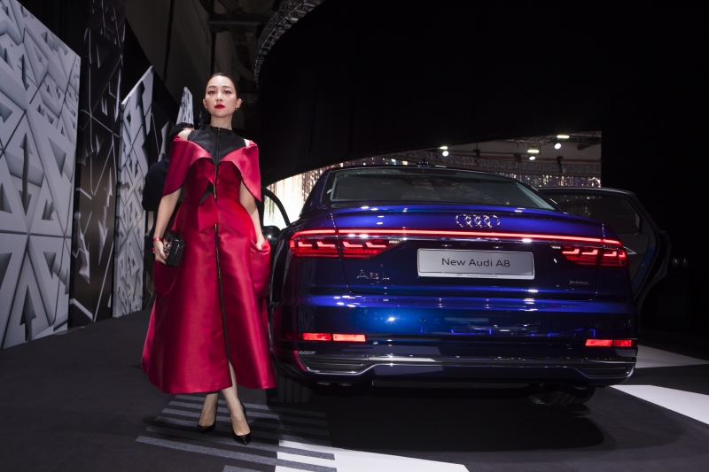 man nhan voi dan dai su audi tai trien lam audi brand experience 2018