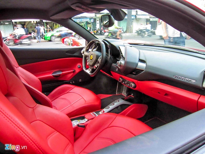 Chi tiết về Ferrari 488 GTB - 'siêu ngựa bị ngã' của ca sĩ Tuấn Hưng