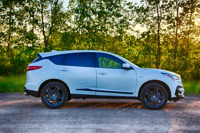 Top 10 xe bán tải và SUV địa hình tốt nhất thế giới