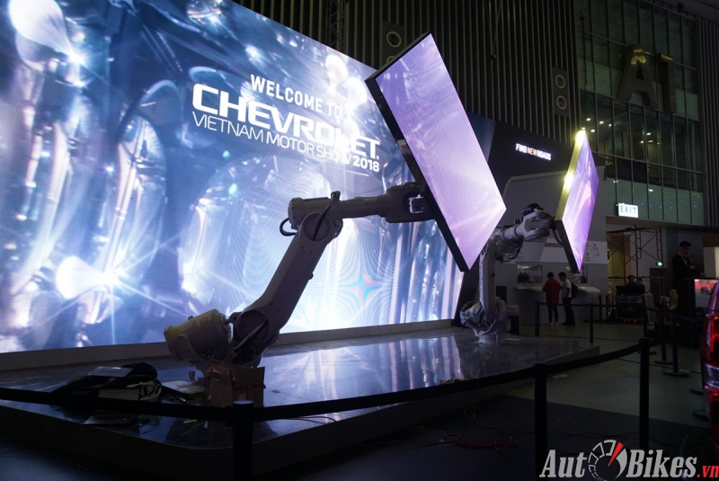 vietnam motor show 2018 san sang cho ngay khai mac
