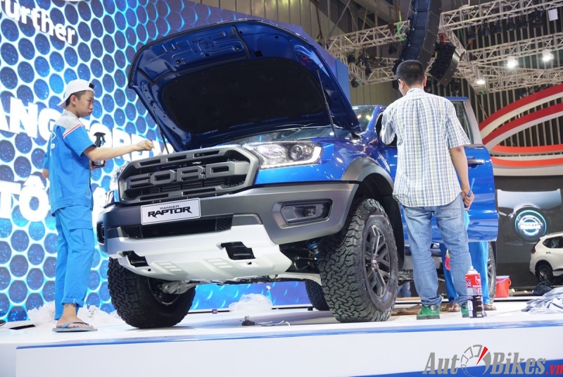 vietnam motor show 2018 san sang cho ngay khai mac