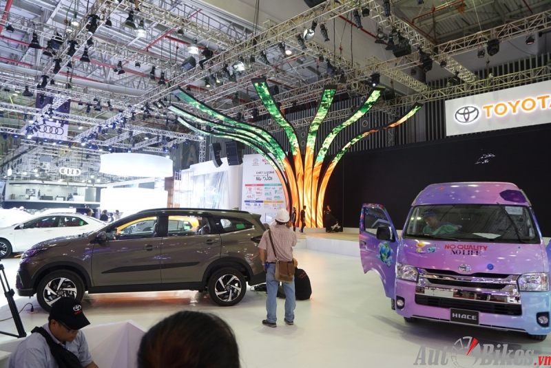 vietnam motor show 2018 san sang cho ngay khai mac