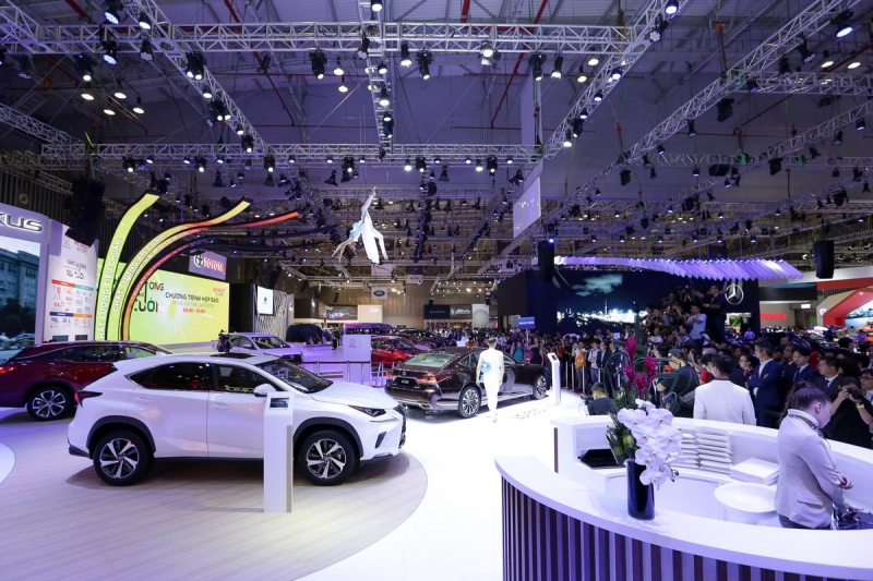 chiem nguong dan xe lexus tai vms 2018