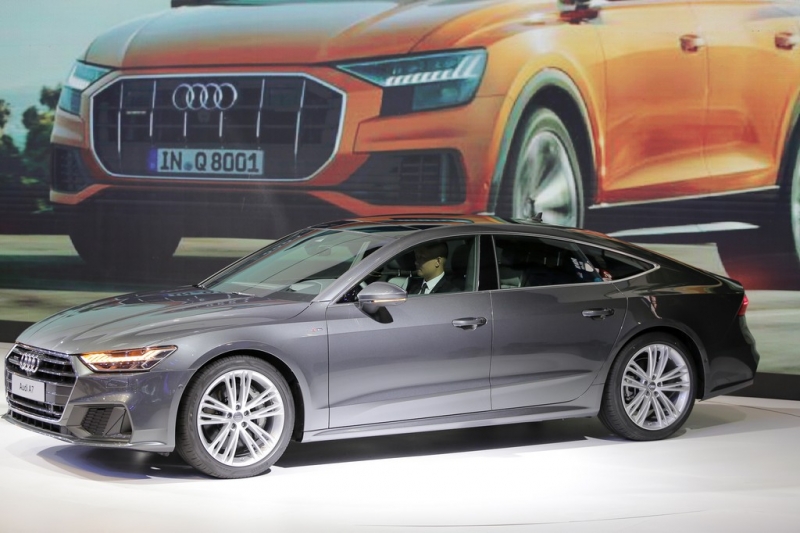 audi q8 va a7 sportback xuat hien tai vms 2018