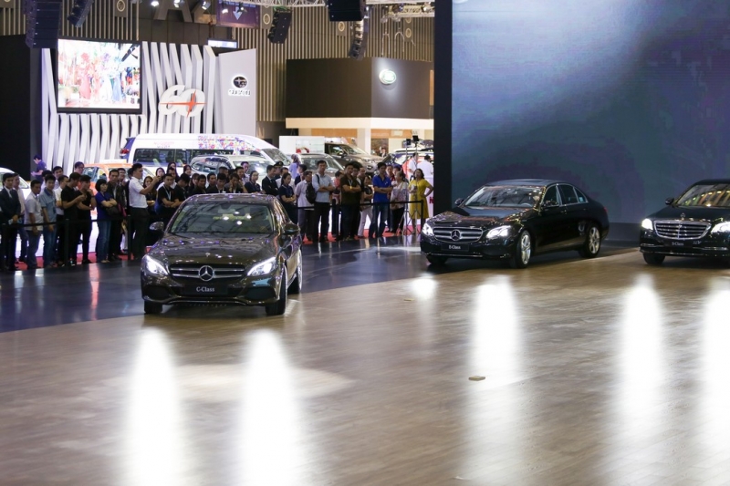 toan canh gian hang mercedes benz tai vms 2018