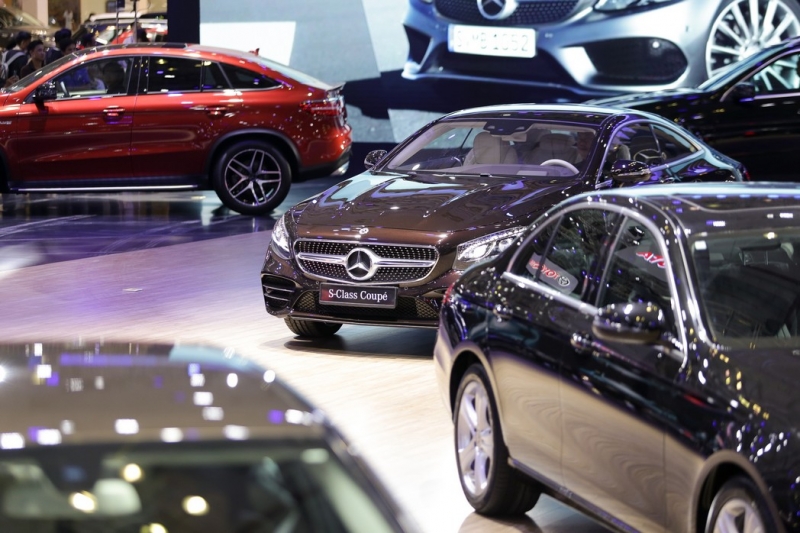 toan canh gian hang mercedes benz tai vms 2018