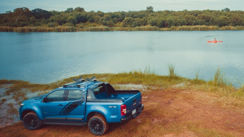 man nhan voi bo anh cuc chat cua chevrolet colorado storm va trailblazer