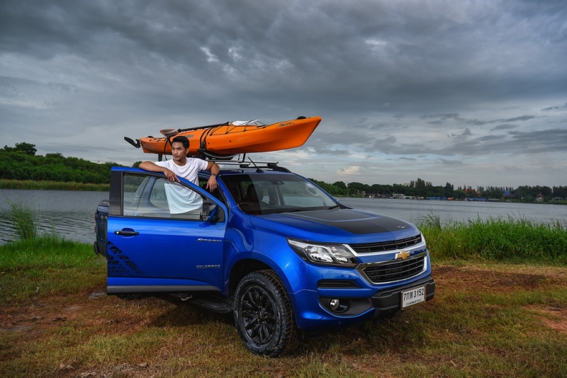 man nhan voi bo anh cuc chat cua chevrolet colorado storm va trailblazer