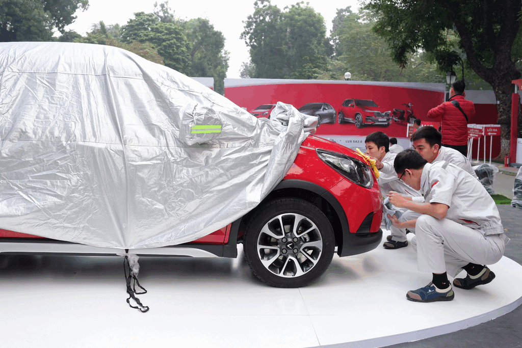 he lo hang nong vinfast truoc gio ra mat