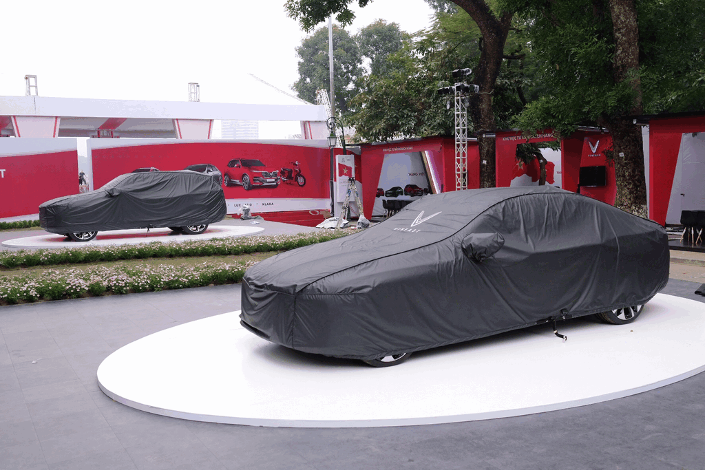 he lo hang nong vinfast truoc gio ra mat