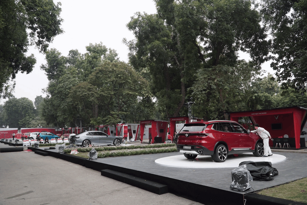 he lo hang nong vinfast truoc gio ra mat