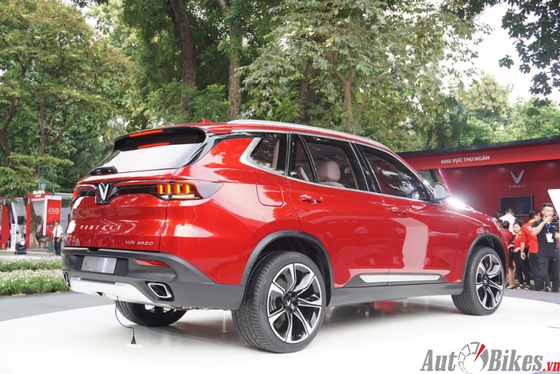 vinfast dong loat ra mat 3 o to moi gia tu 370 trieu dong