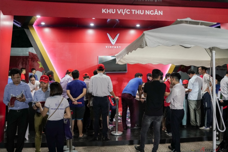 chum anh ve con sot vinfast tai ha noi