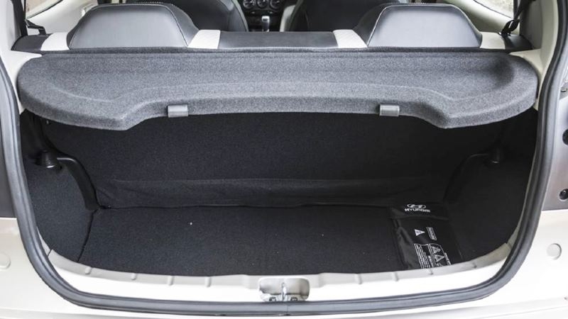 chi tiet ve hyundai santro doi thu moi cua fadil wigo brio