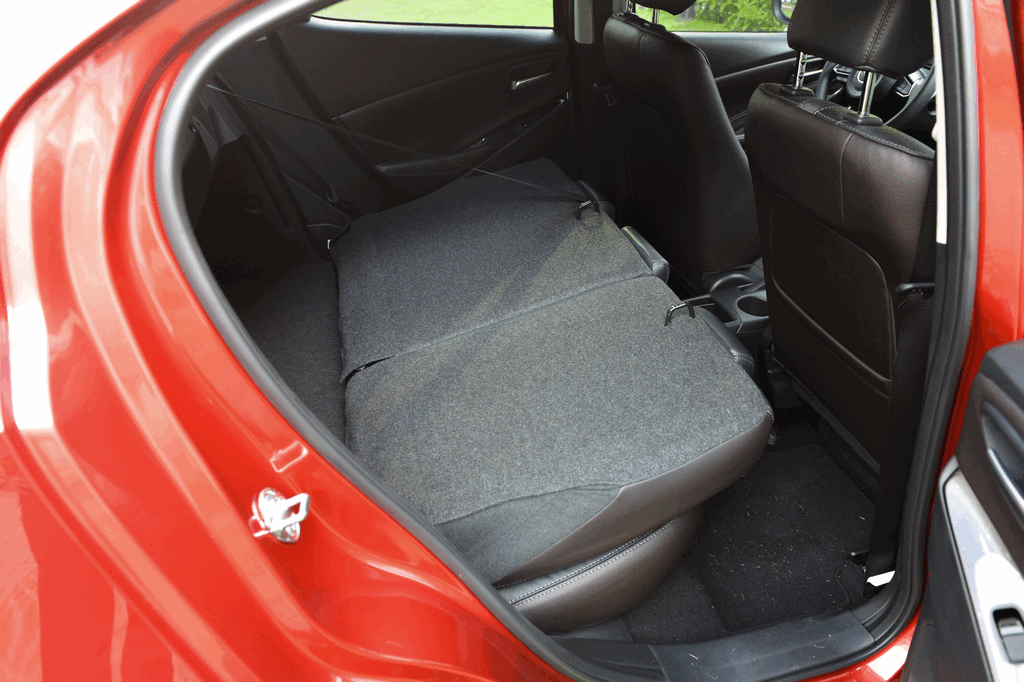 chum anh mazda2 2019 tai viet nam