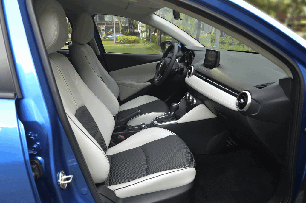 chum anh mazda2 2019 tai viet nam