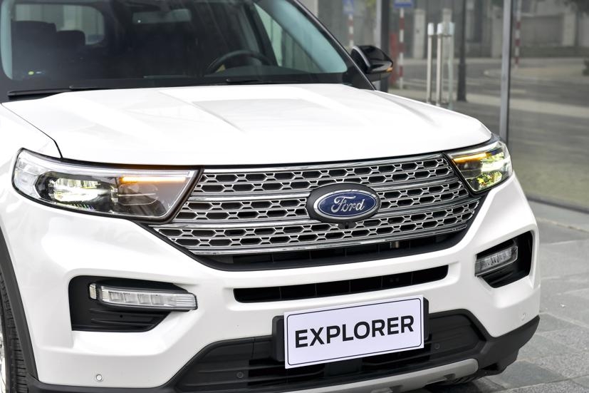 Ford Explorer 2022 chốt giá 2,366 tỷ đồng tại Việt Nam