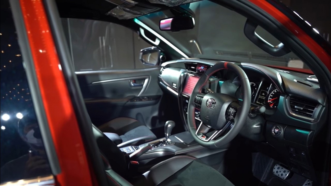 Toyota Fortuner GR Sport 2022
