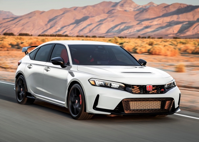 Điểm lại những mẫu xe hoàn toàn mới ra mắt tại Việt Nam trong năm 2022 Điểm lại những mẫu xe hoàn toàn mới ra mắt tại Việt Nam trong năm 2022