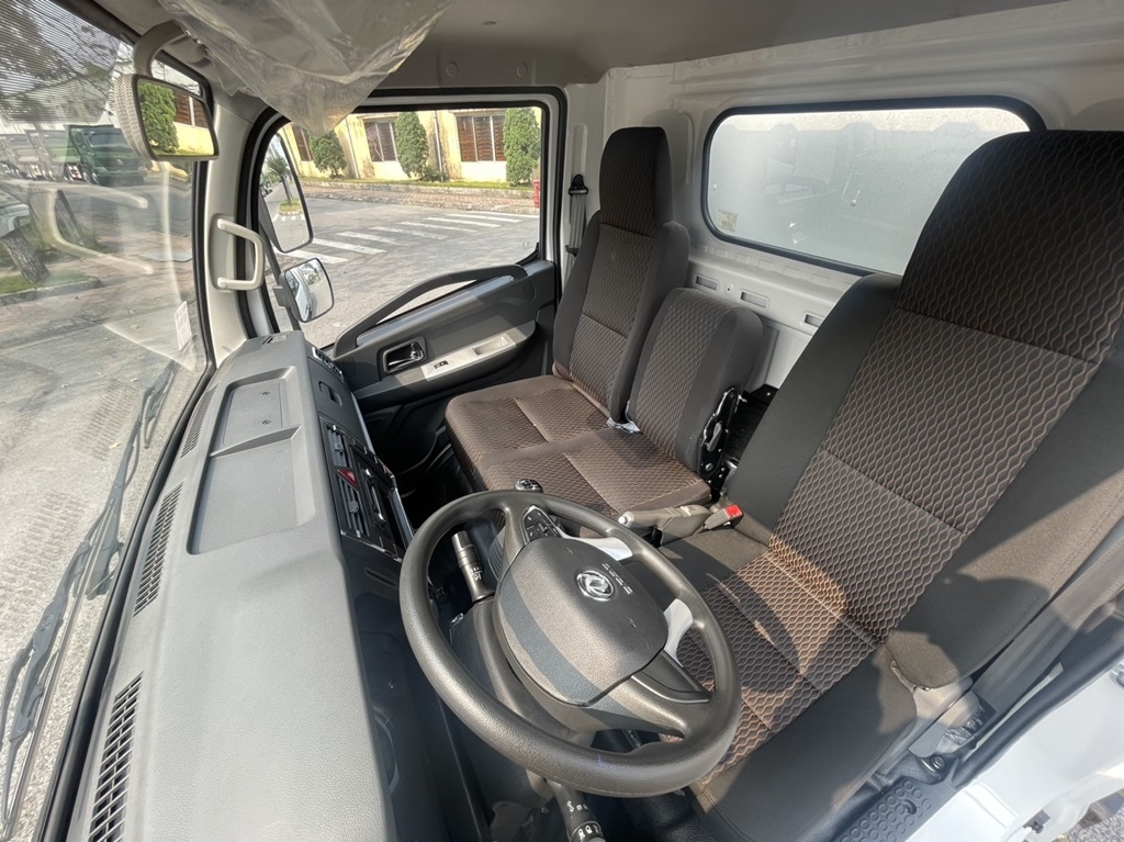 TMT Motors ra mắt 2 mẫu xe tải nhẹ đô thị