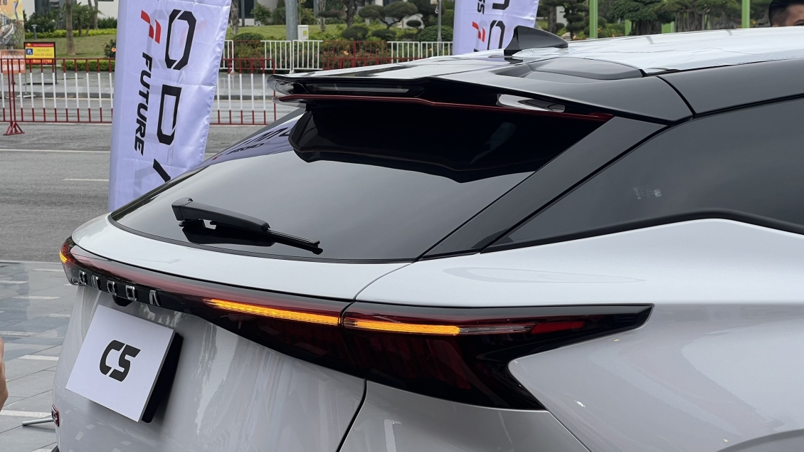 Cận cảnh Omoda C5 2024 tại Việt Nam