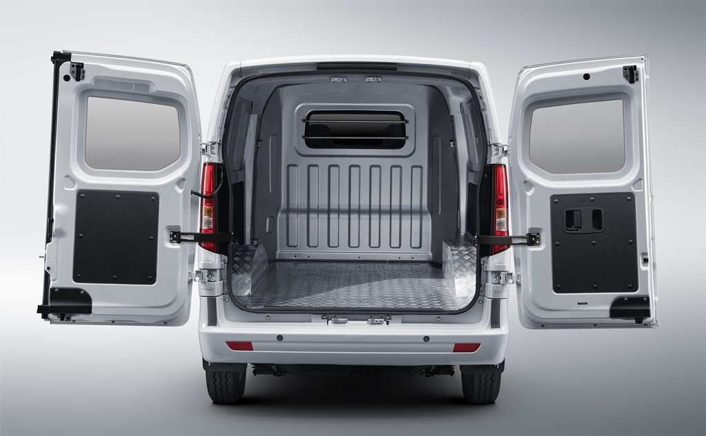 Daehan Motors giới thiệu 2 mẫu xe hoàn toàn mới Tera Star và Tera-V6