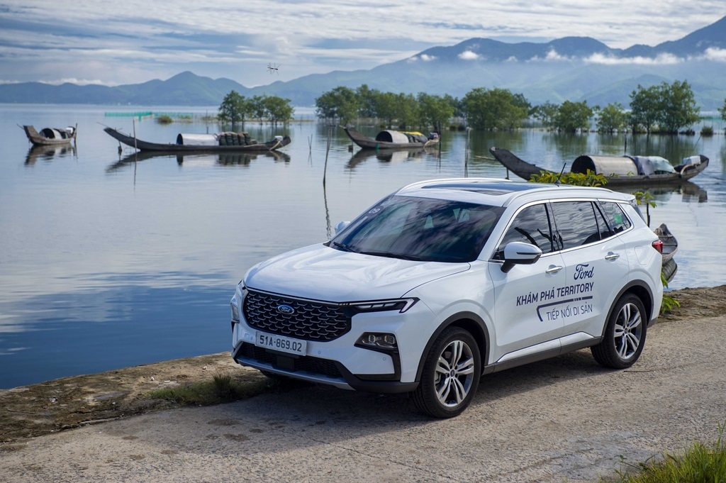 Ford Territory vượt qua Mazda CX-5 dẫn đầu phân khúc SUV cỡ C