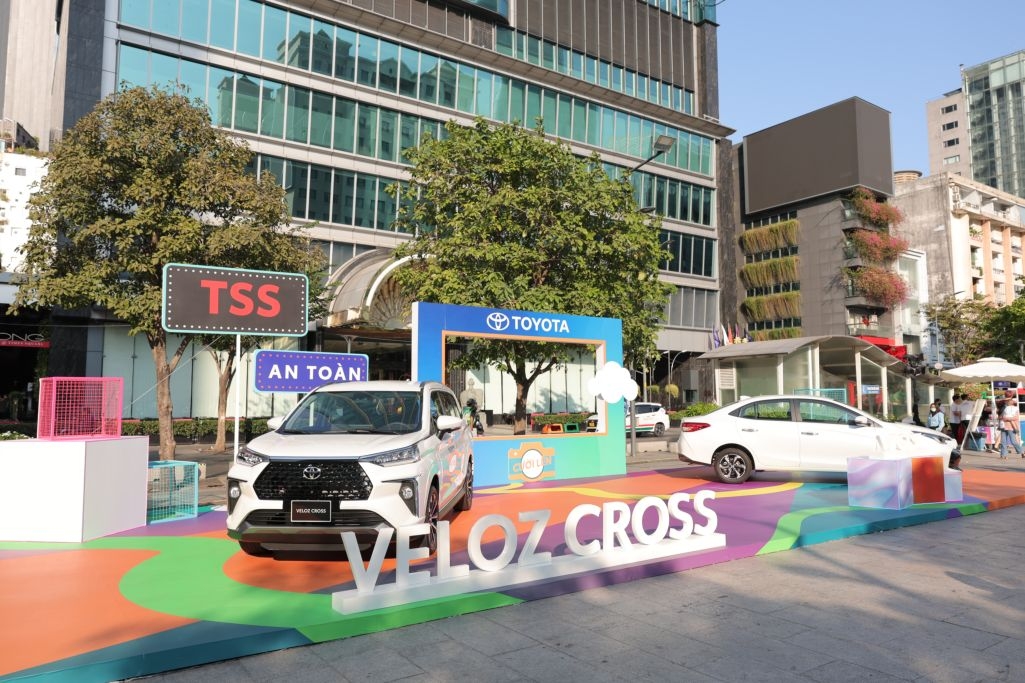 Ô tô “đua” giảm giá trong tháng 4, mức cao nhất gần một tỷ đồng Ô tô “đua” giảm giá trong tháng 4, mức cao nhất gần một tỷ đồng