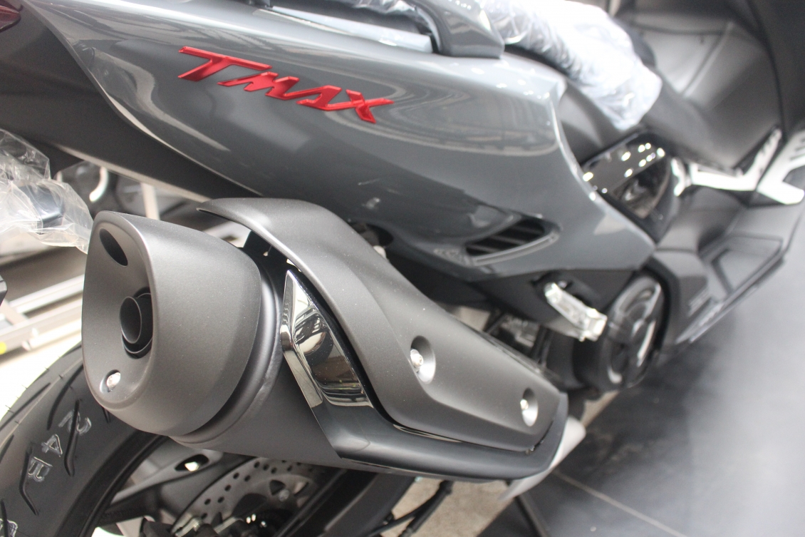 Yamaha TMax 560 về Việt Nam, đấu Kymco AK550