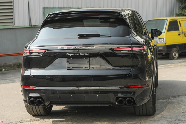 Cận cảnh Porsche Cayenne Turbo 2020, giá hơn 10 tỷ tại Việt Nam