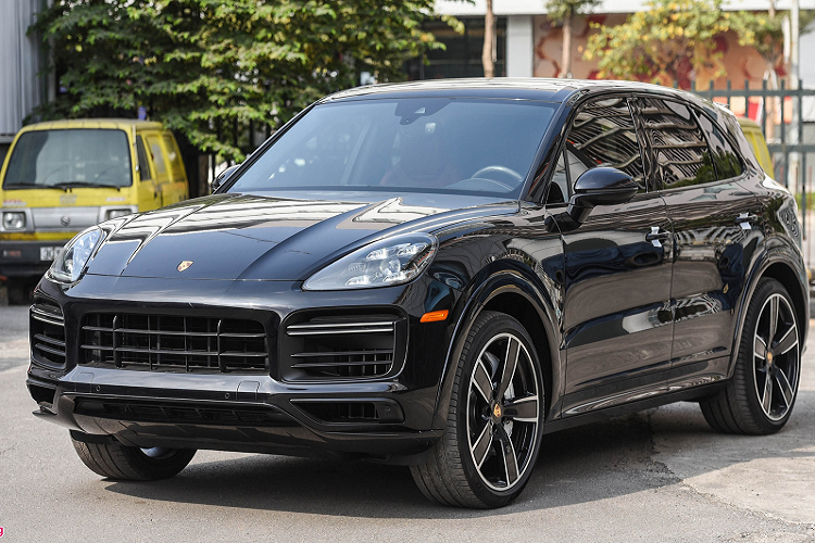 Cận cảnh Porsche Cayenne Turbo 2020, giá hơn 10 tỷ tại Việt Nam