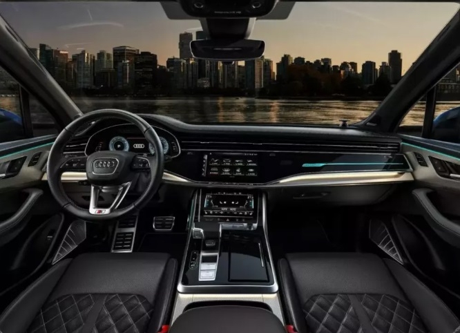 Audi Q7 2024 ra mắt, giá quy đổi từ 2 tỷ đồng