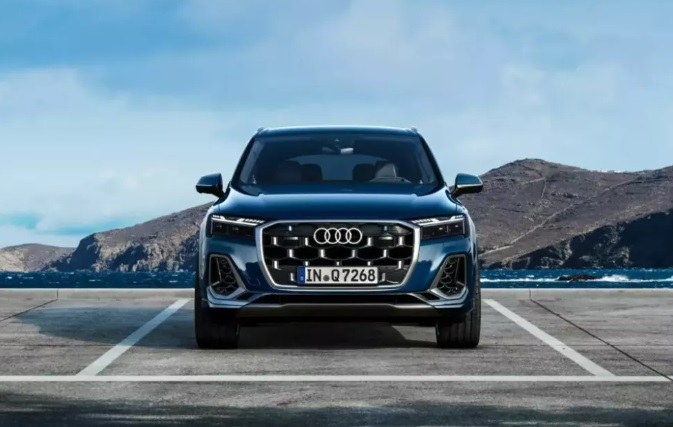 Audi Q7 2024 ra mắt, giá quy đổi từ 2 tỷ đồng