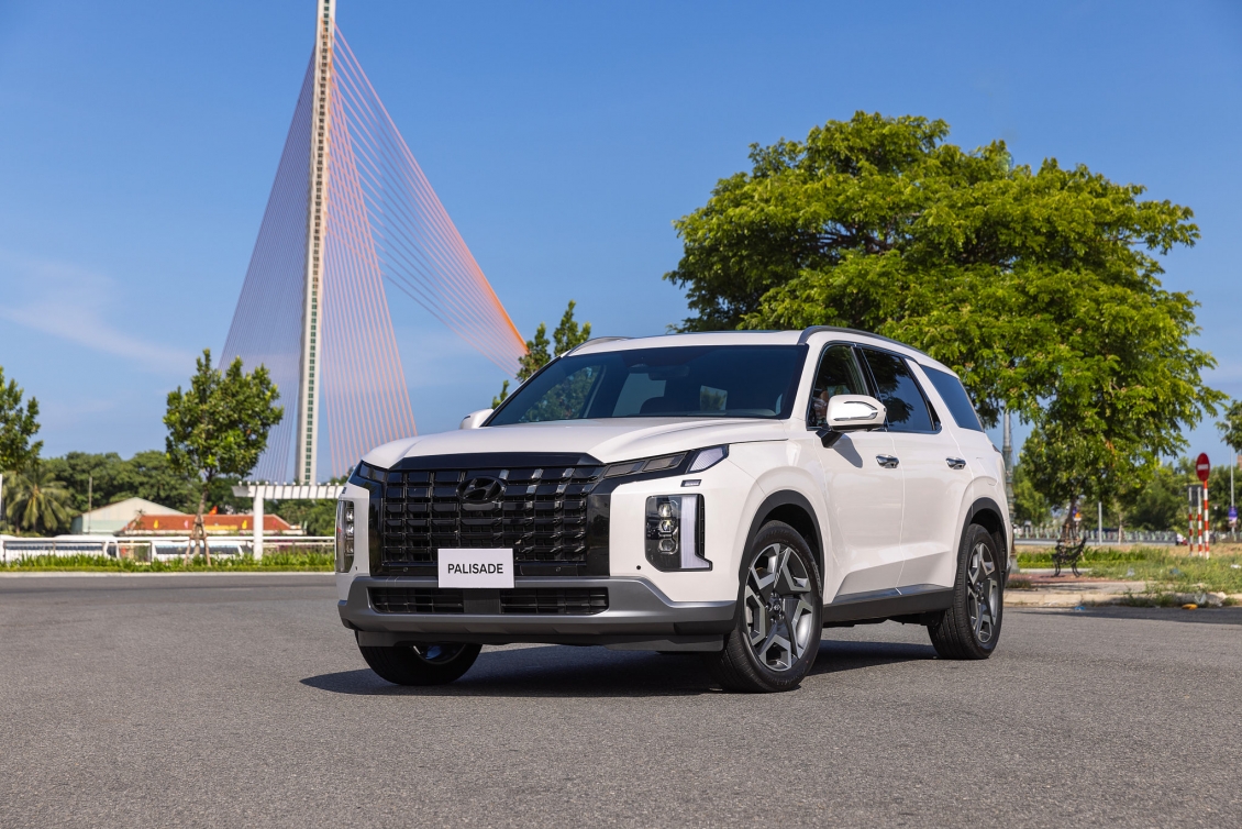 Hyundai Palisade giảm giá gần 100 triệu đồng tại đại lý