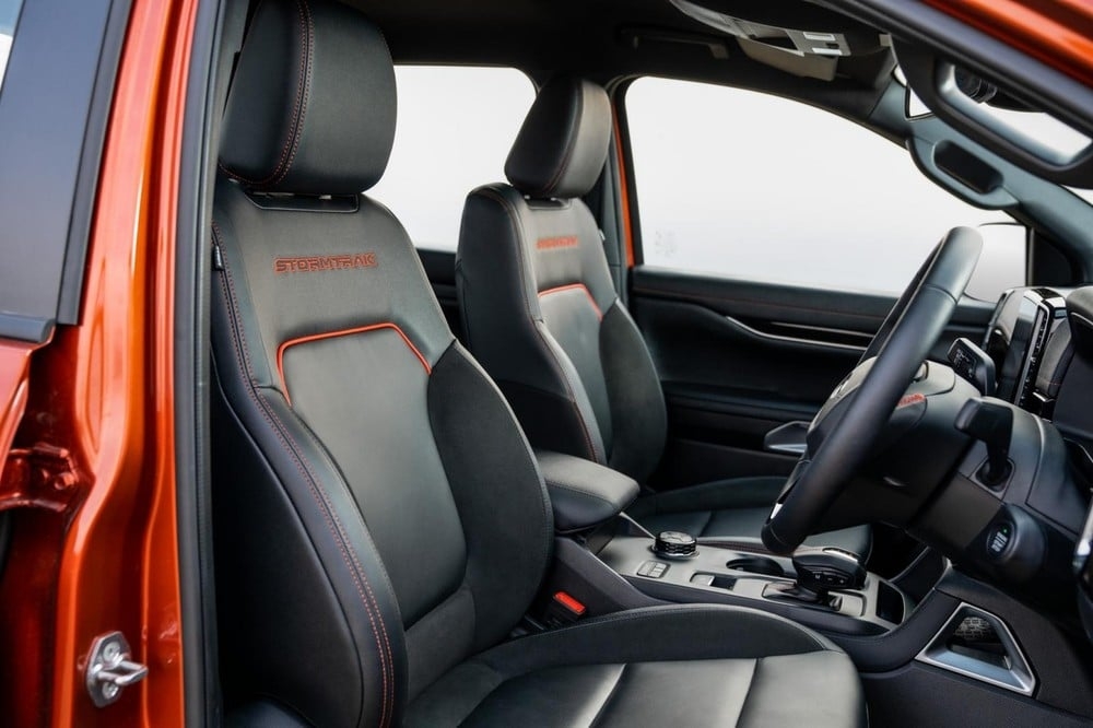 Ford Ranger Stormtrak có giá dự kiến 1,059 tỷ đồng, giao xe từ tháng 5/2024