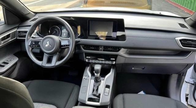 Cận cảnh Mitsubishi Xforce bản Tiêu chuẩn vừa về Việt Nam