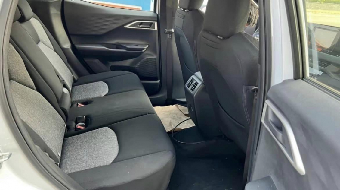 Cận cảnh Mitsubishi Xforce bản Tiêu chuẩn vừa về Việt Nam