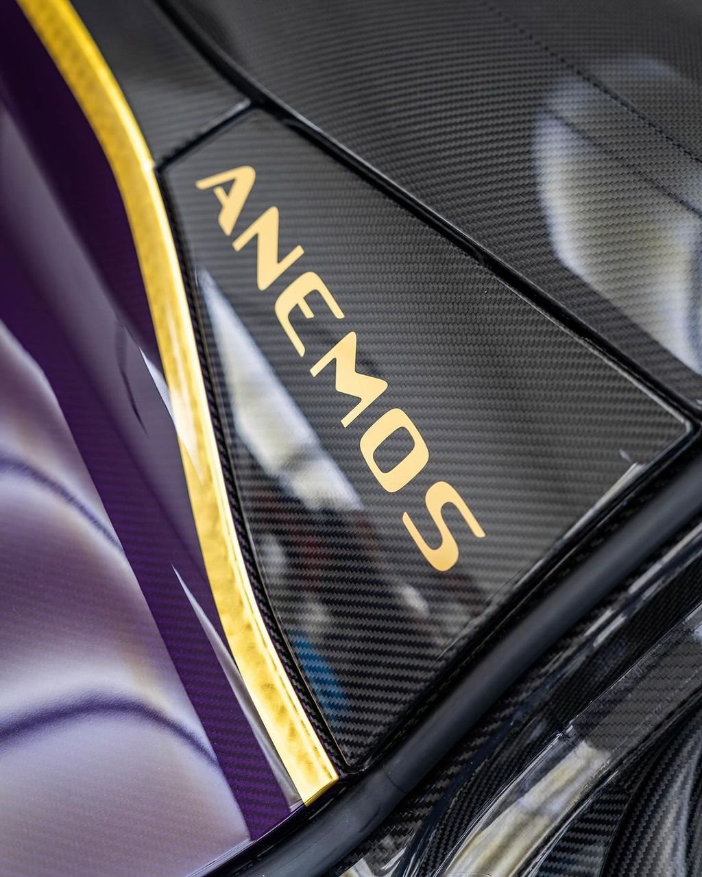 Cận cảnh Aston Martin Valkyrie Anemos độc nhất của đại gia Thái Lan