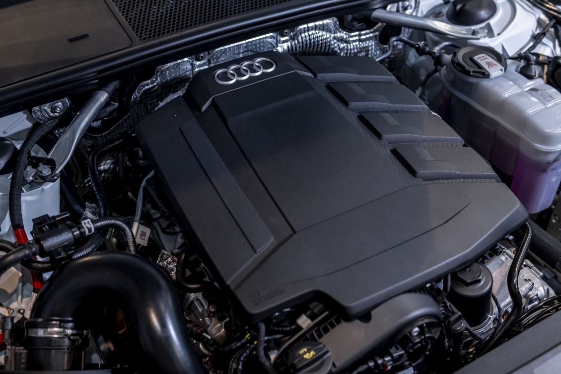 Audi A6 phiên bản mới ra mắt, giá từ 2,3 tỷ đồng tại Việt Nam