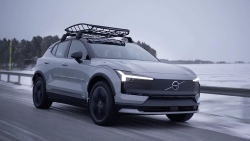 Volvo EX30 Cross Country ra mắt, chạy tối đa 427 km/sạc