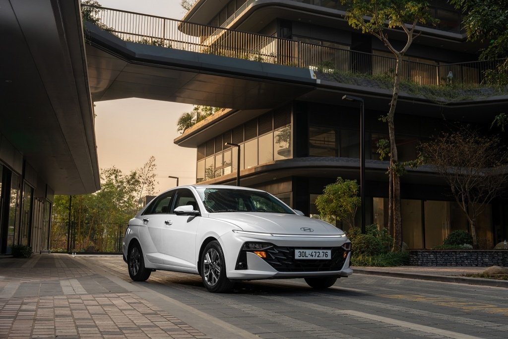 Top 10 ô tô bán chạy nhất Việt Nam tháng 3/2025: VinFast tiếp tục dẫn đầu toàn thị trường Top 10 ô tô bán chạy nhất Việt Nam tháng 3/2025: VinFast tiếp tục dẫn đầu toàn thị trường